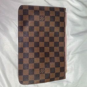 Louis Vuitton Medium Daily Pouch